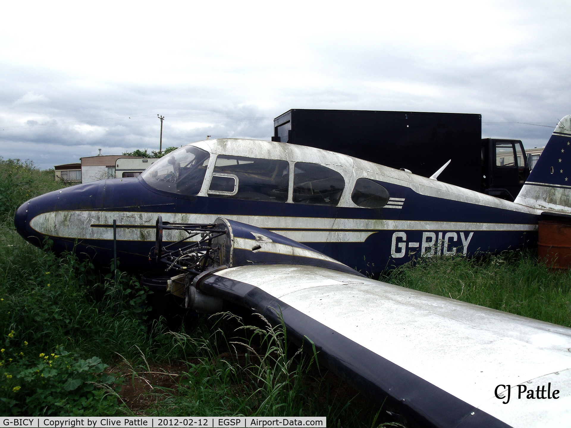 G-BICY, 1960 Piper PA-23-160 Apache C/N 23-1640, Dying in the undergrowth at Peterborough/Sibson