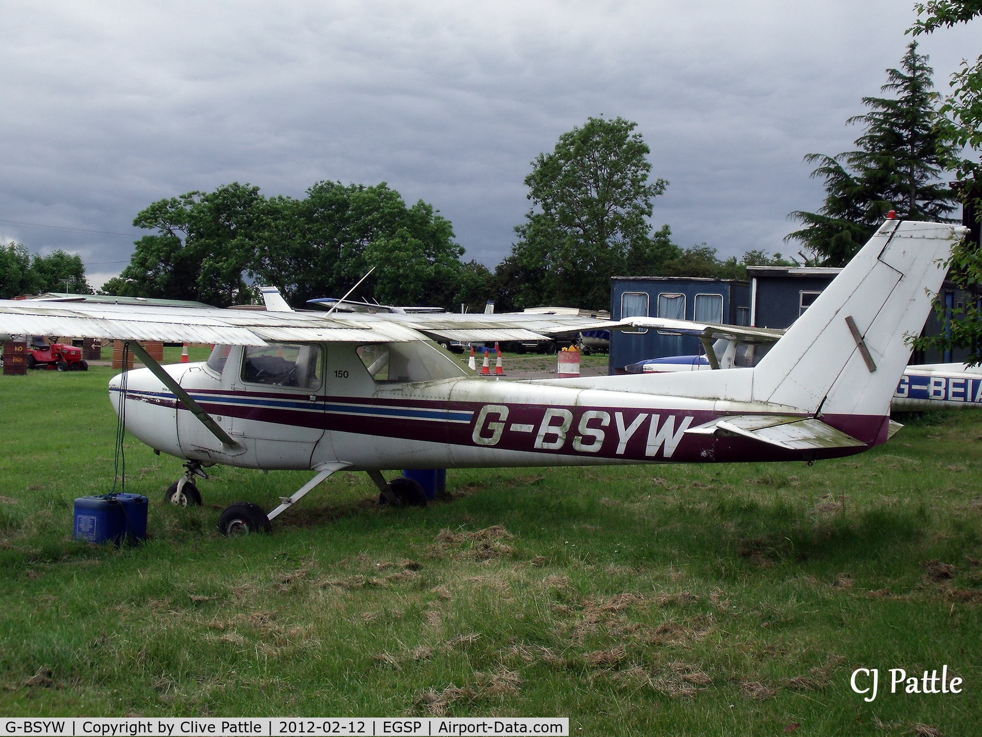 G-BSYW, 1976 Cessna 150M C/N 150-78446, Stored at Peterborough/Sibson