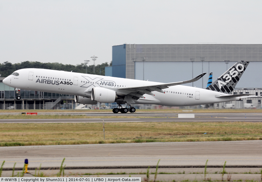 F-WWYB, 2014 Airbus A350-941 C/N 005, C/n 0005 - 5th A350 prototype wearing partial Carbon livery on take off for new tests
