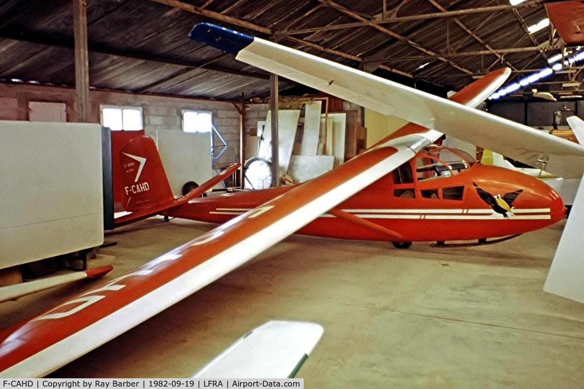 F-CAHD, Caudron C.800 C/N 230, F-CAHD   Caudron C.800 [9890/230] Angers~F 19/09/1982. From a slide.
