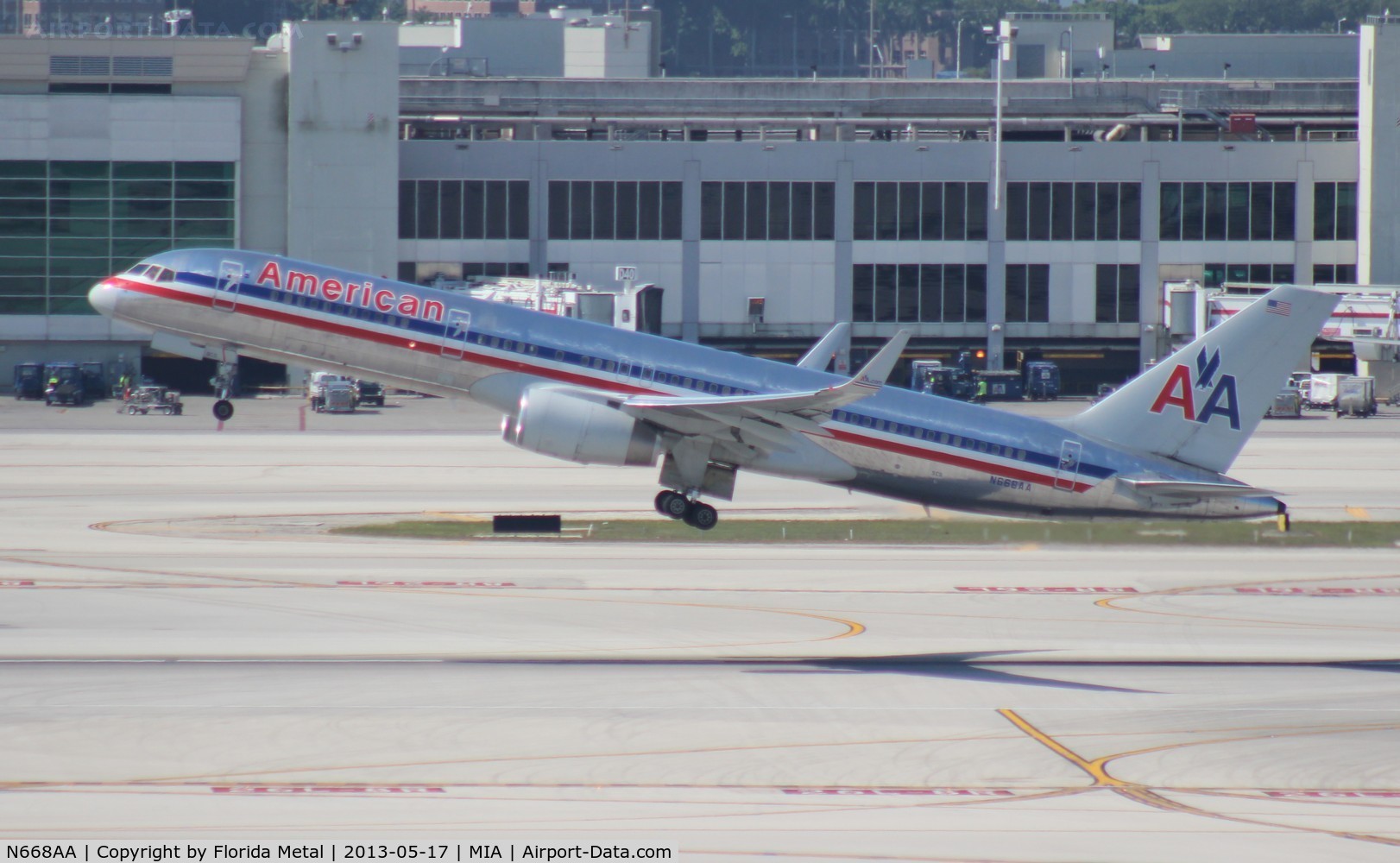 N668AA, 1992 Boeing 757-223 C/N 25333, American 757-200