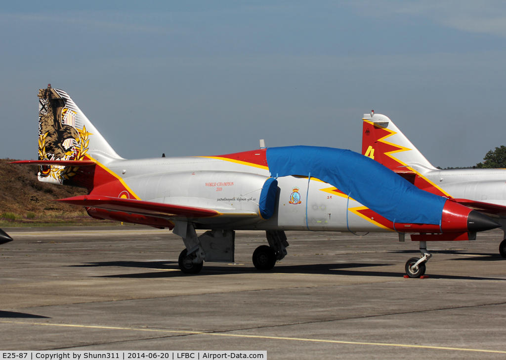 E25-87, CASA C-101EB Aviojet C/N EB01-87-101, Participant of the Cazaux AFB Spotterday 2014... Still with special tail c/s :-)