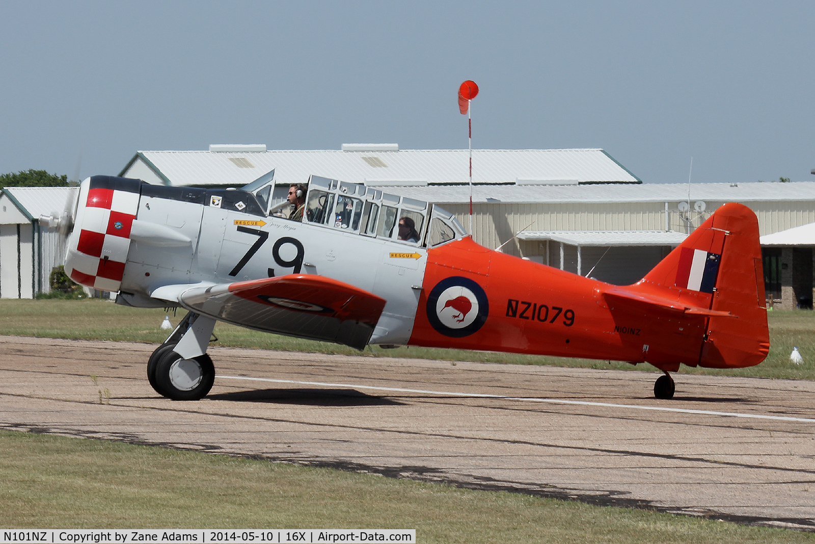 N101NZ, 1944 North American AT-6D Texan C/N 88-15611, At the Propwash Party fly-in 2014