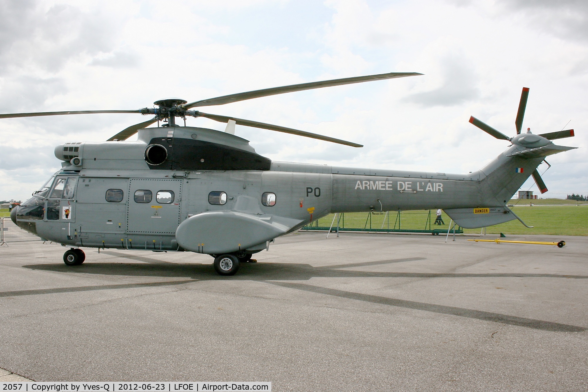 2057, Aérospatiale AS-332C Super Puma C/N 2057, Aerospatiale AS332C Super Puma (2057-PO), Static display, Evreux-Fauville AB 105
