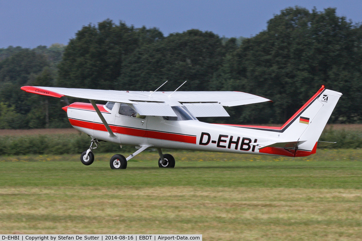 D-EHBI, Reims F152 C/N 1534, Schaffen Oldtimer Fly-In 2014. First picture.