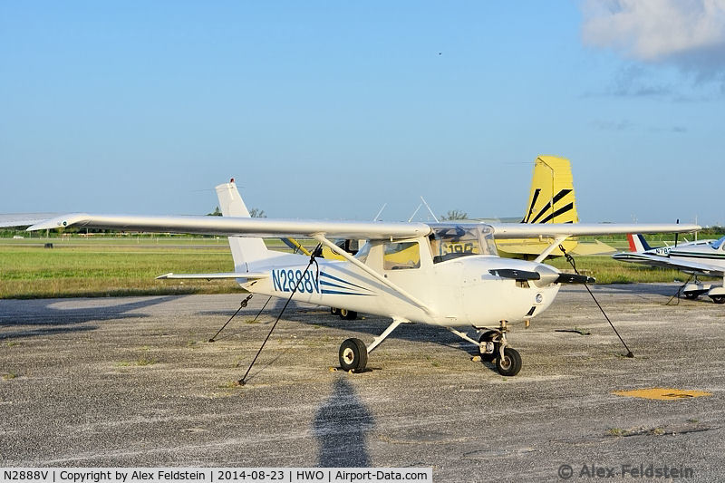 N2888V, 1974 Cessna 150M C/N 15076312, North Perry