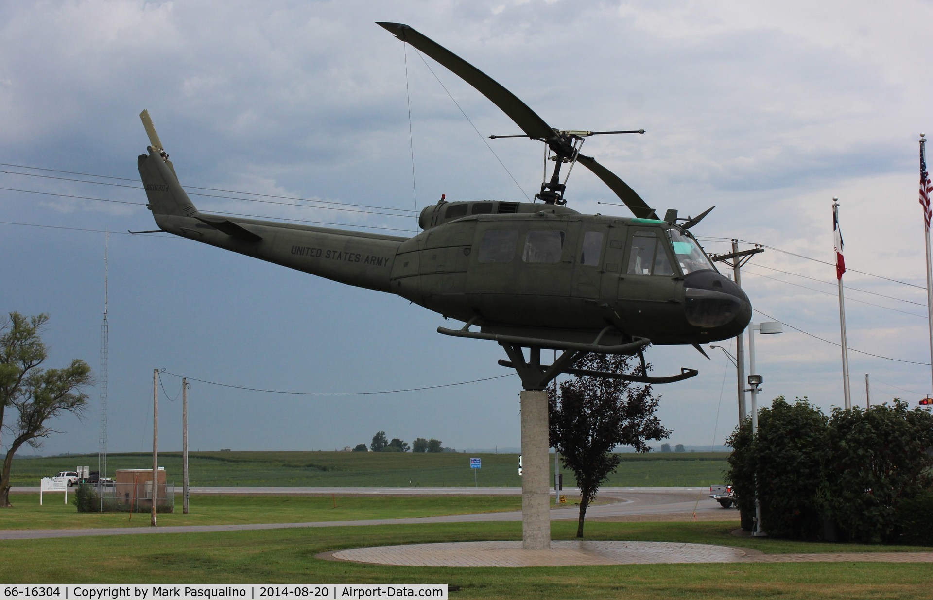 66-16304, 1966 Bell UH-1H Iroquois C/N 5998, Bell UH-1H