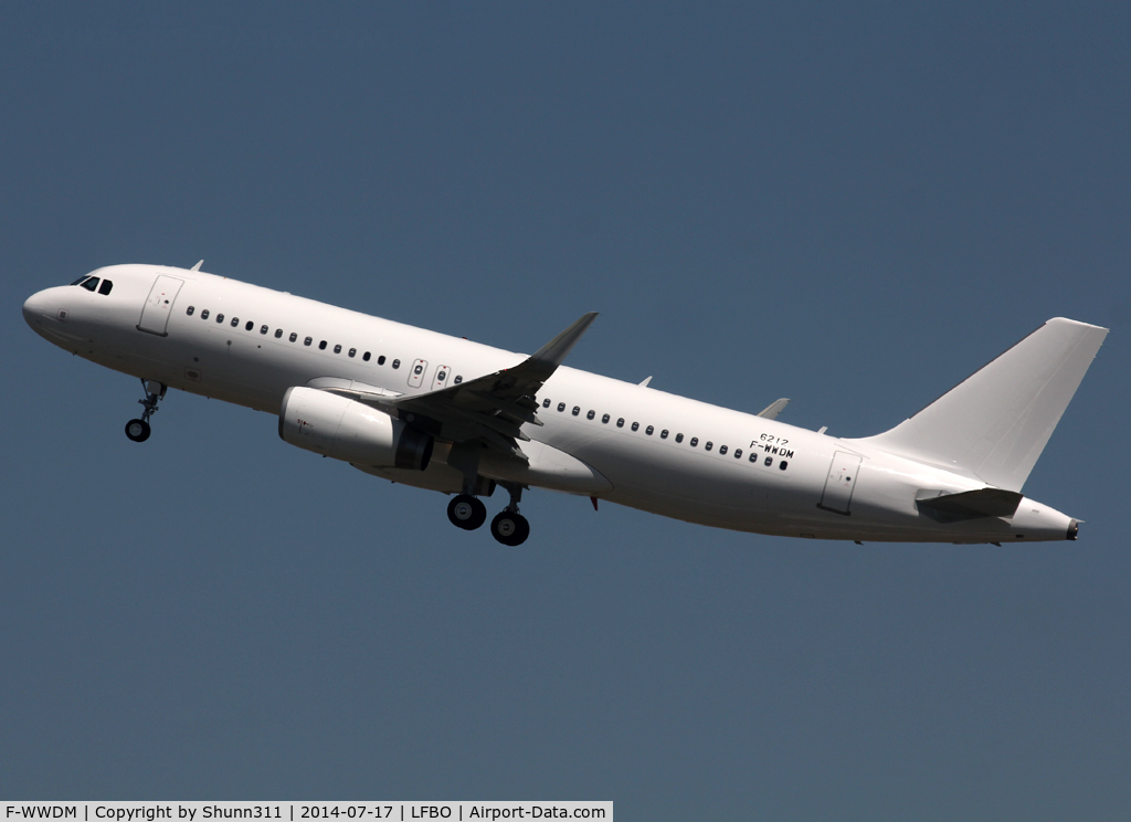 F-WWDM, 2014 Airbus A320-232 C/N 6212, C/n 6212 - For Capital Airlines but in all white c/s without titles...