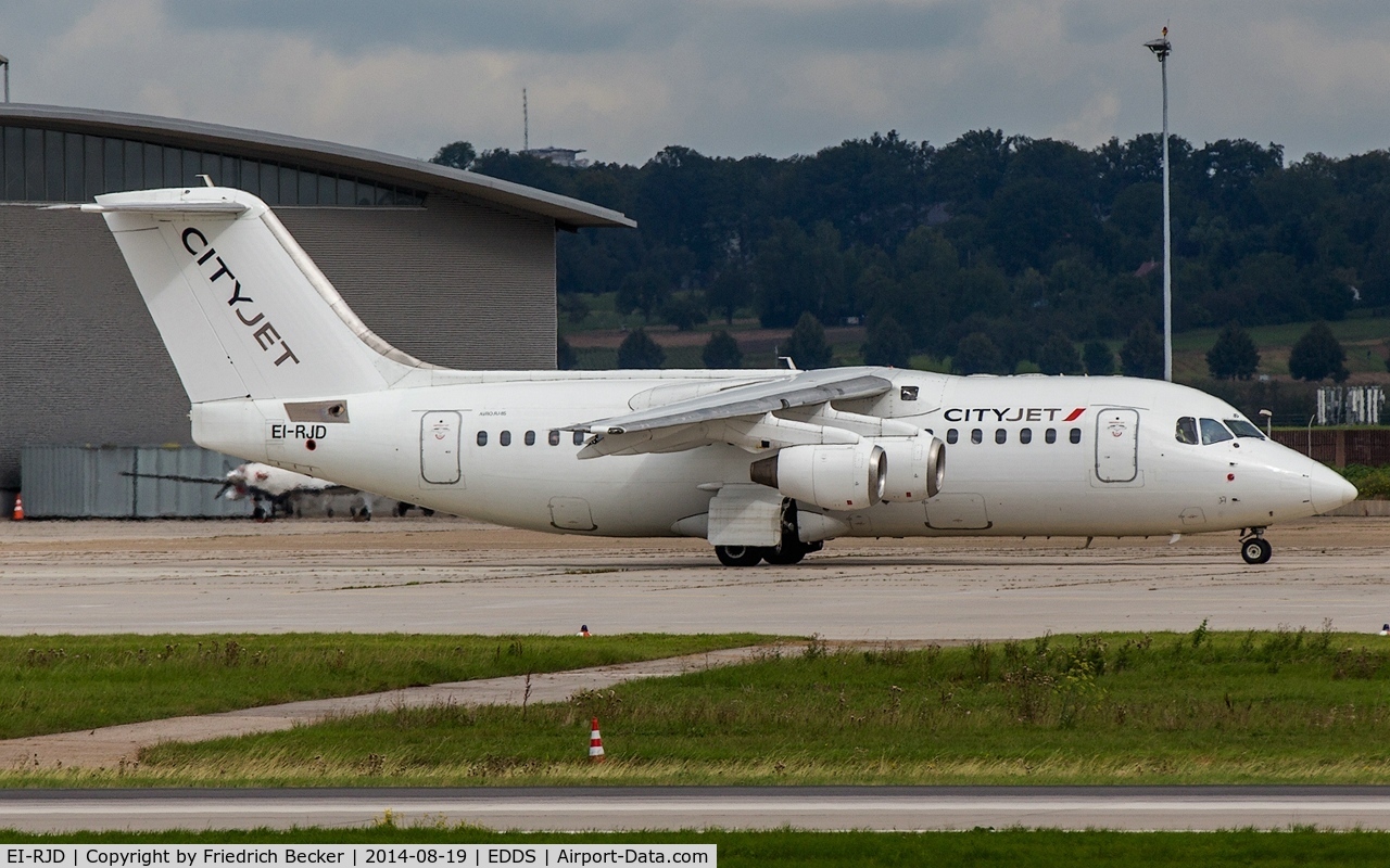 EI-RJD, 1998 BAE Systems Avro 146-RJ85 C/N E.2334, taxying to the active