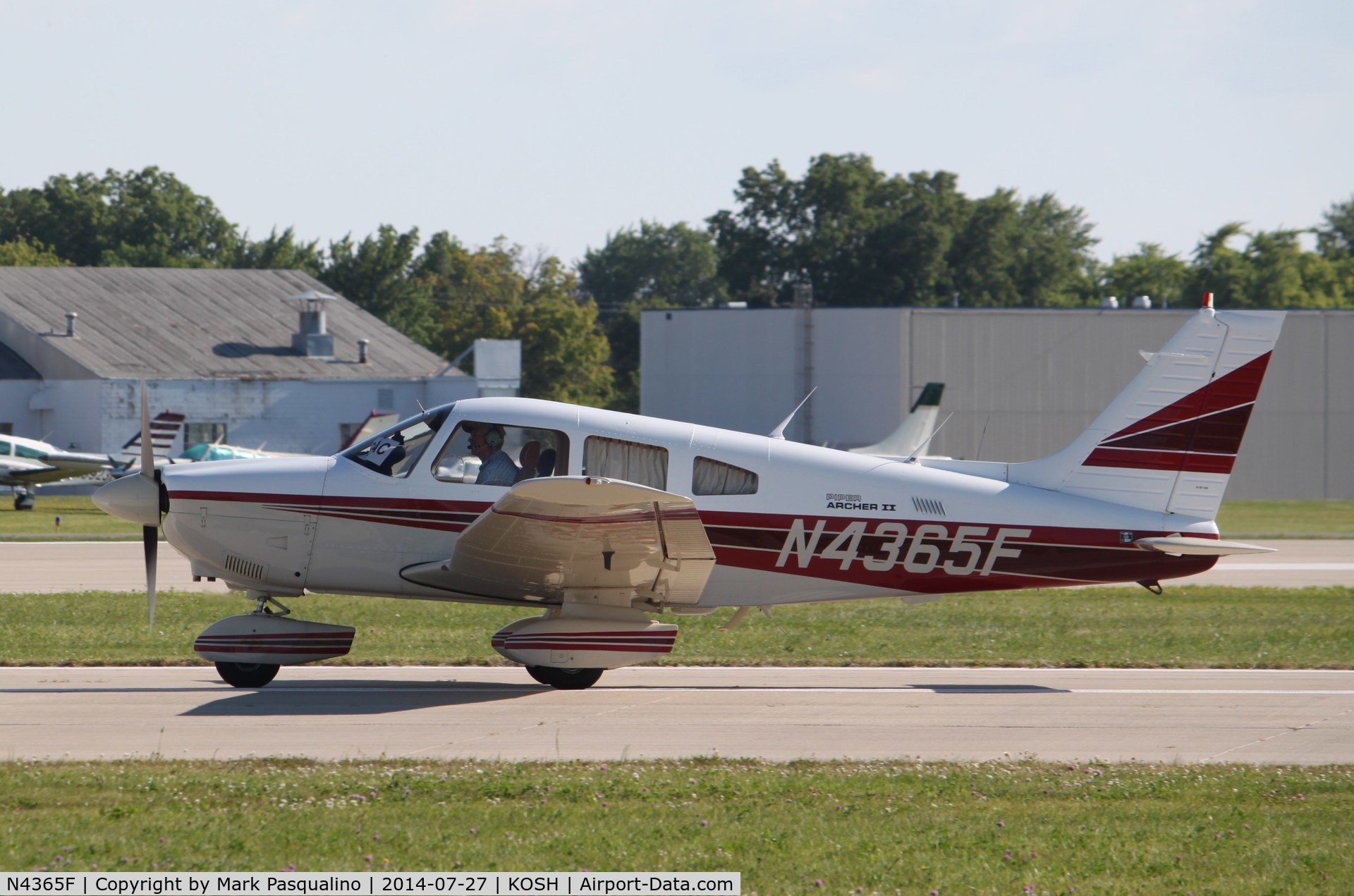 N4365F, 1984 Piper PA-28-181 Archer II C/N 28-8490082, Piper PA-28-181
