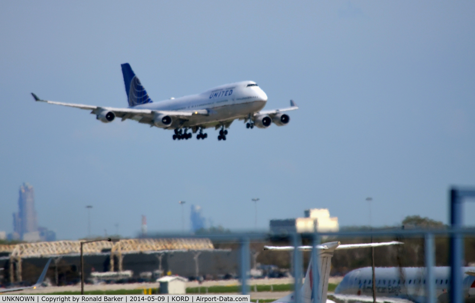 UNKNOWN, Boeing 747 C/N Unknown, United Boeing 747 landing at O'Hare