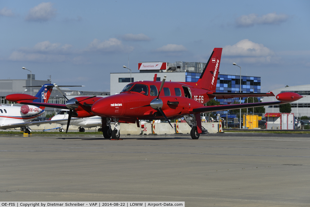 OE-FIS, Piper PA-31T1 Cheyenne I C/N 31T-1104015, Piper 31 Red Doctors