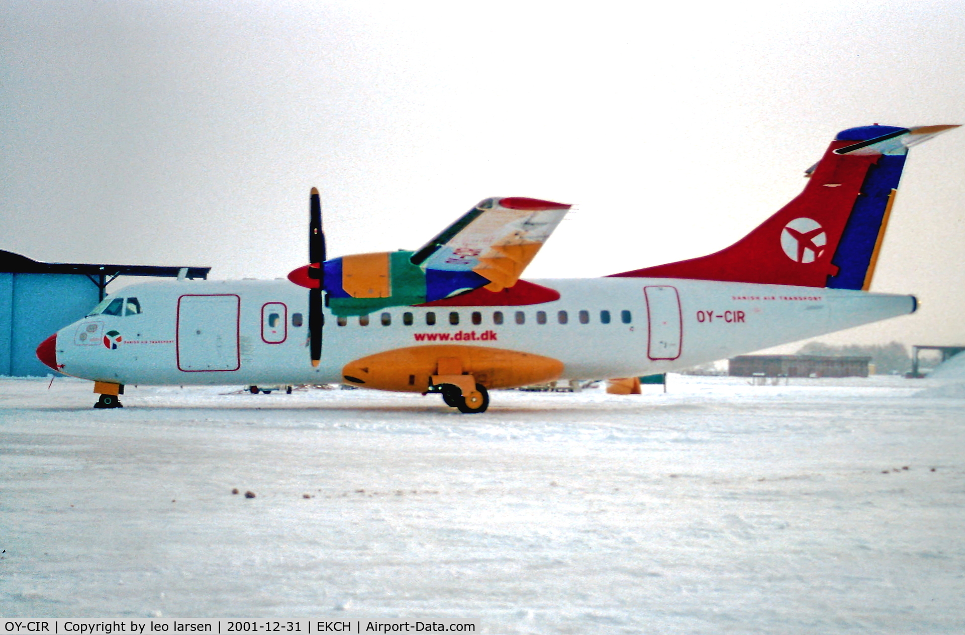 OY-CIR, 1988 ATR 42-312 C/N 107, Copenhagen Kastrup 31.12.01