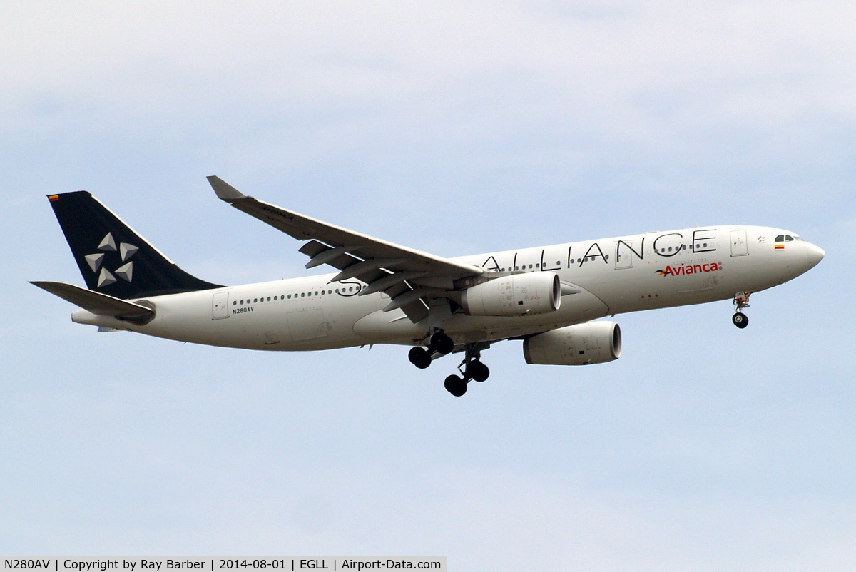 N280AV, 2013 Airbus A330-243 C/N 1400, Airbus A330-243 [1400] (Avianca) Home~G 01/08/2014. On approach 27L.