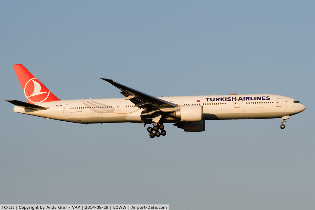 TC-JJI, 2010 Boeing 777-3F2/ER C/N 40709, Turkish Airlines 777-300