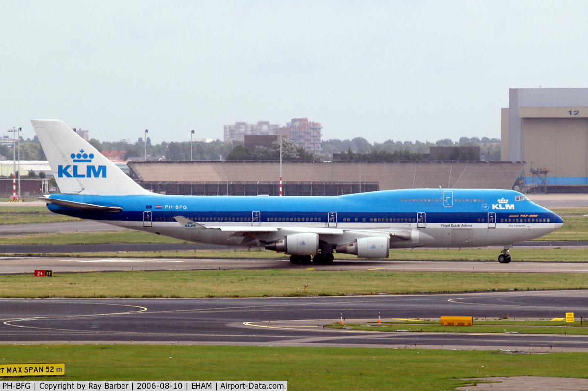 PH-BFG, 1990 Boeing 747-406 C/N 24517, Boeing 747-406 [24517] (KLM-Royal Dutch Airlines) Amsterdam-Schiphol~PH 10/08/2006