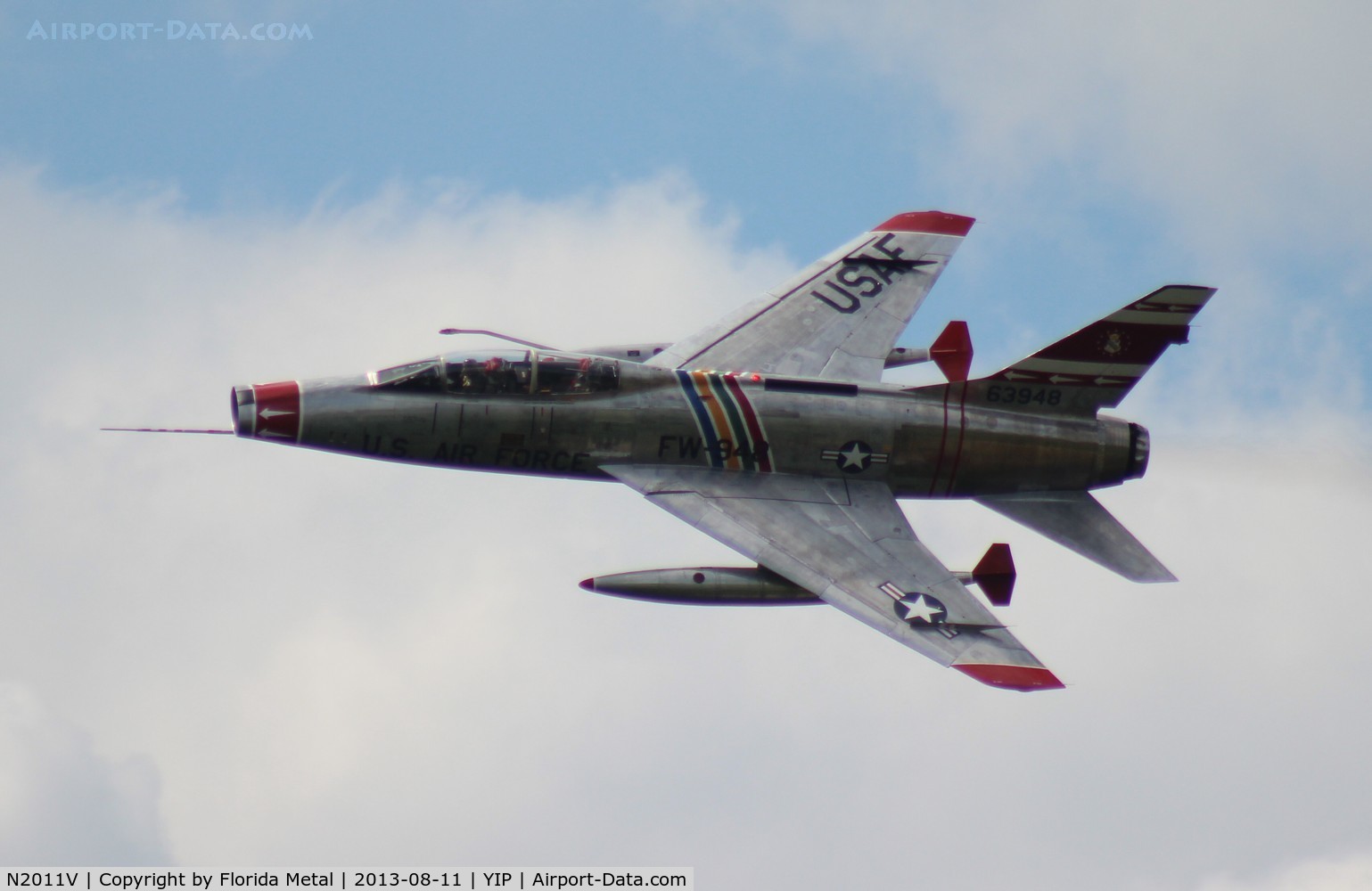 N2011V, 1958 North American F-100F Super Sabre C/N 243-224, F-100F