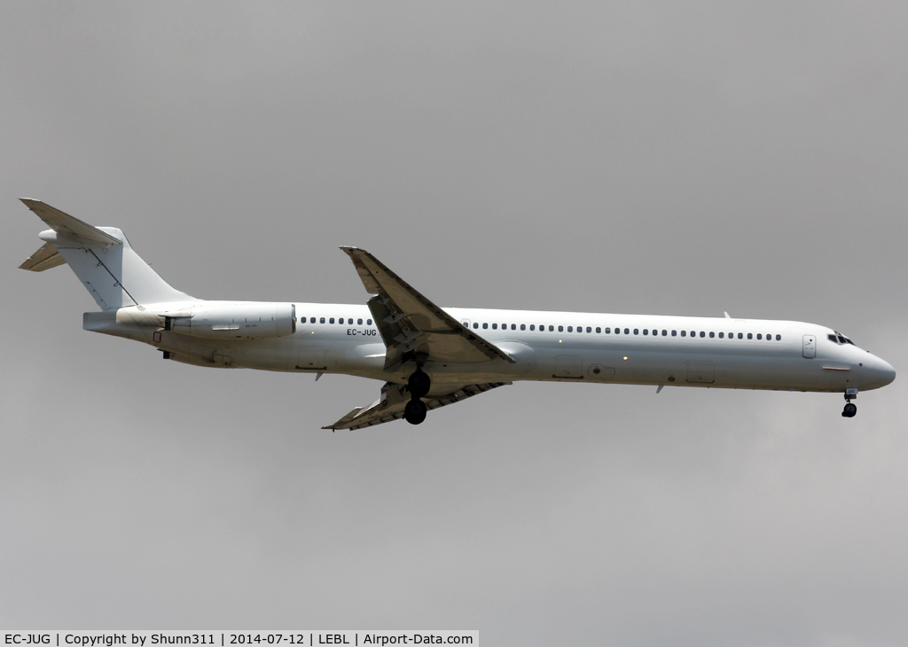 EC-JUG, 1989 McDonnell Douglas MD-83 (DC-9-83) C/N 49847, Landing rwy 07R... Vueling Airlines flight this day...