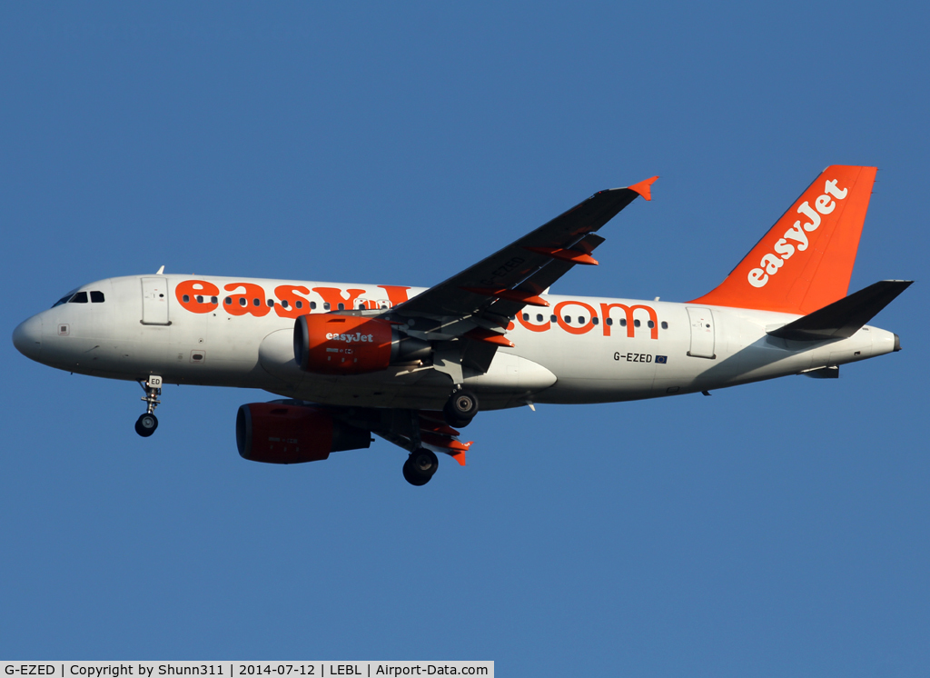 G-EZED, 2004 Airbus A319-111 C/N 2170, Landing rwy 07L without 'Come on, Let's fly' titles