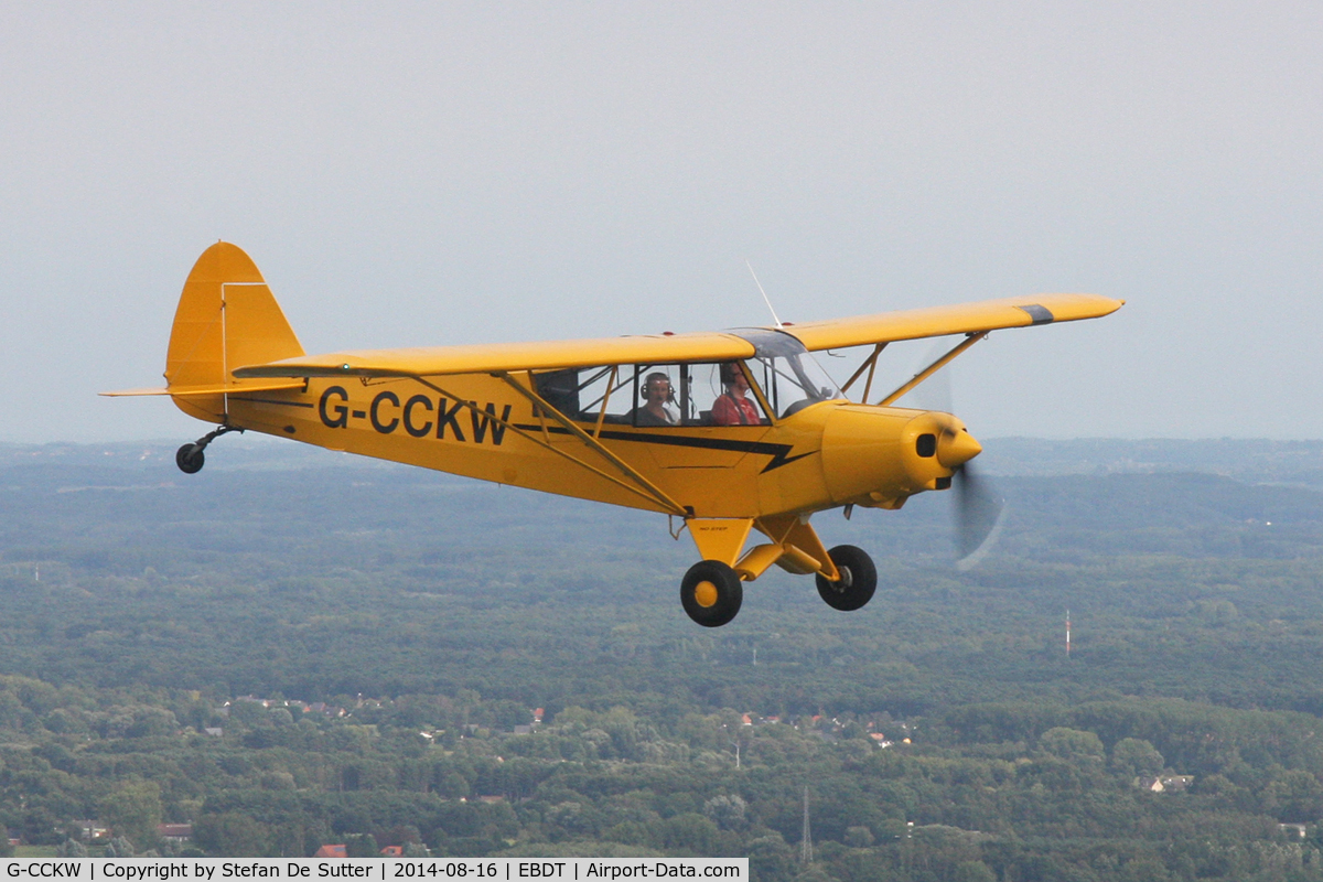 G-CCKW, 1954 Piper L-21B Super Cub (PA-18-135) C/N 18-3535, Schaffen old timer Fly-In 2014.