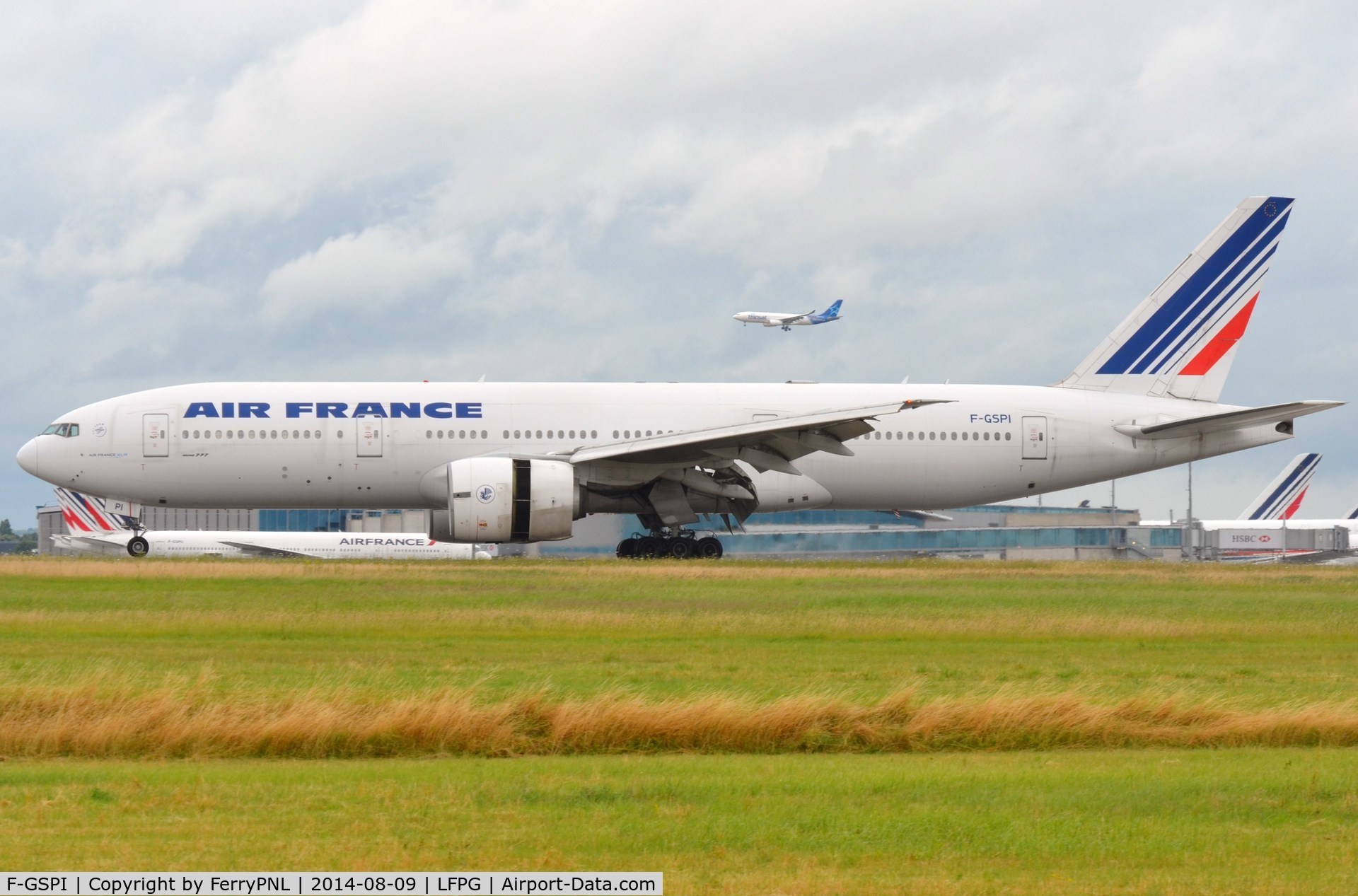 F-GSPI, 1999 Boeing 777-228/ER C/N 29008, Air France B772 landing