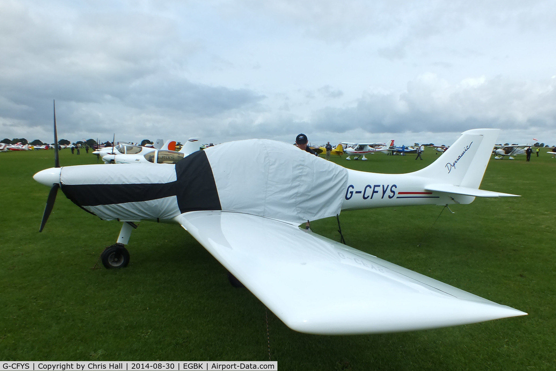 G-CFYS, 2009 Yeoman Dynamic WT9 UK C/N DY298, at the LAA Rally 2014, Sywell