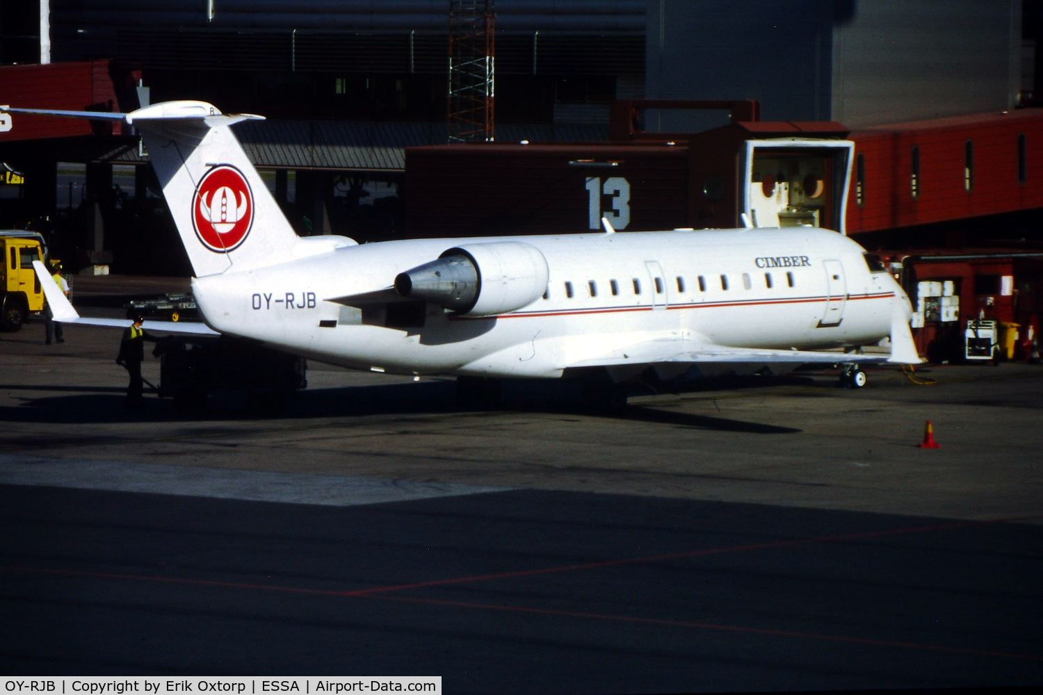 OY-RJB, 2000 Canadair CRJ-200LR (CL-600-2B19) C/N 7419, OY-RJB in ARN 2005-09