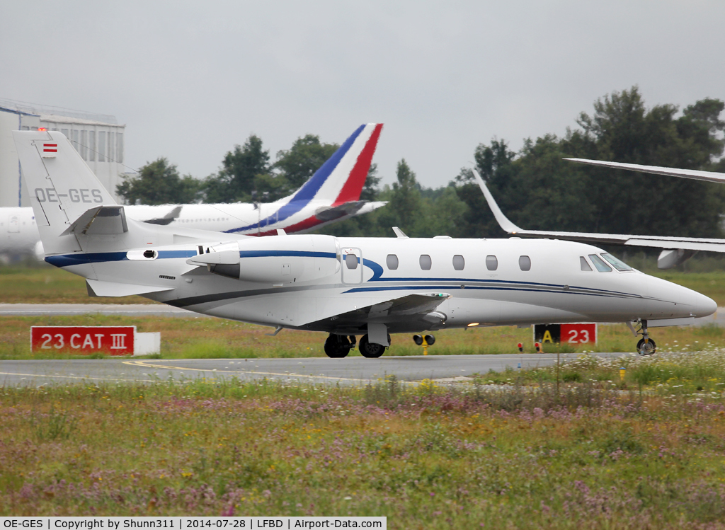 OE-GES, 2009 Cessna 560XL Citation XLS+ C/N 560-6036, Taxiing to the General Aviation area...