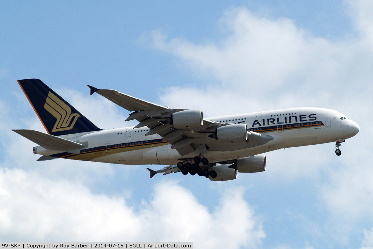 9V-SKP, 2011 Airbus A380-841 C/N 076, Airbus A380-841 [076] (Singapore Airlines) Home~G 15/07/2014. On approach 27L.