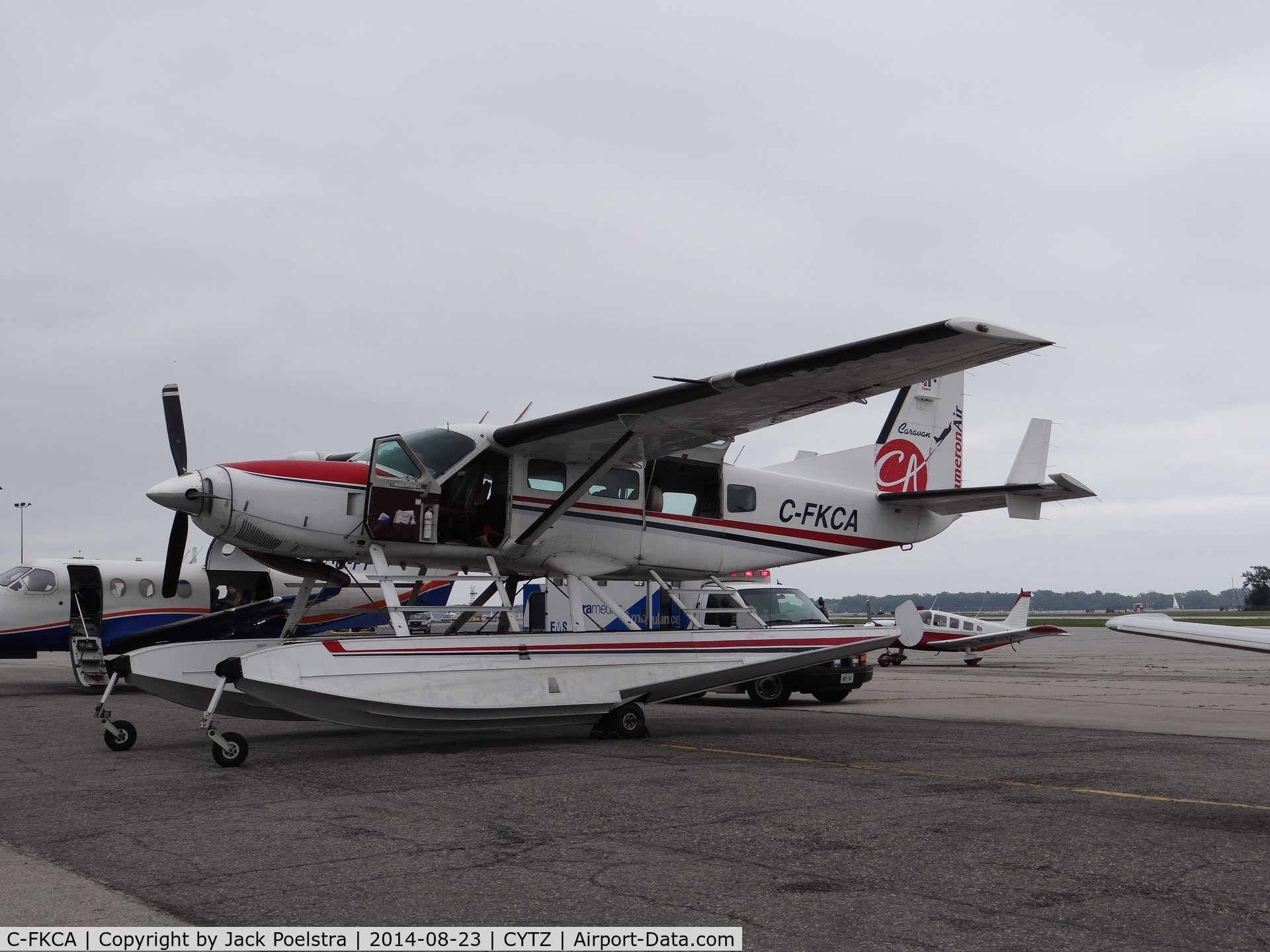 C-FKCA, 1991 Cessna 208 Caravan I C/N 20800211, C.208 of Cameron Air at Toronto Centre city airport