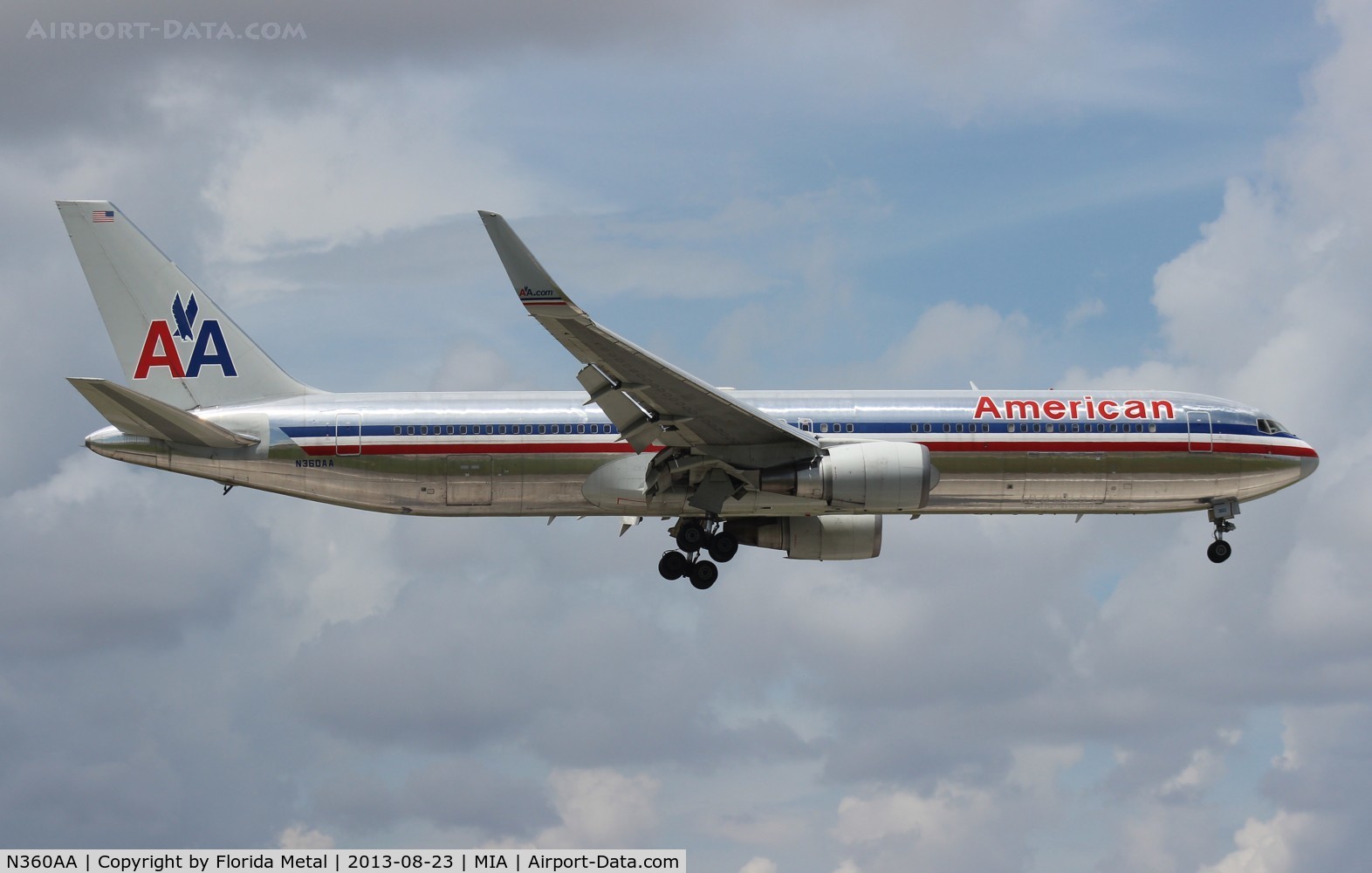 N360AA, 1988 Boeing 767-323 C/N 24041, American 767-300