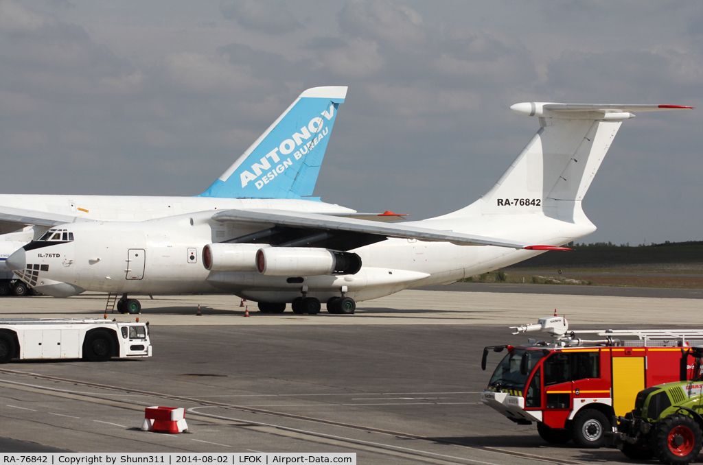 RA-76842, 1994 Ilyushin Il-76TD C/N 1033418616, Parked at the Cargo area...