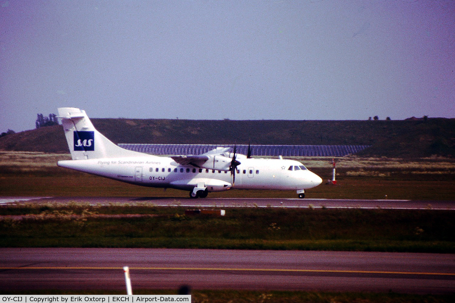 OY-CIJ, 1996 ATR 42-500 C/N 497, OY.CIJ while leased to SAS 2009-05