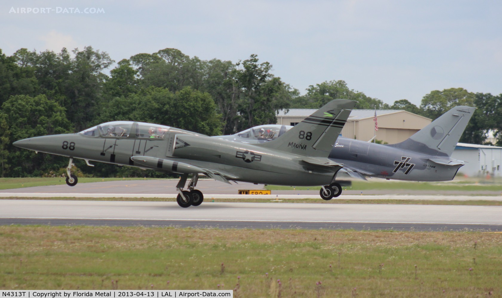 N4313T, 1991 Aero L-39C Albatros C/N 135237, L-39s taking off