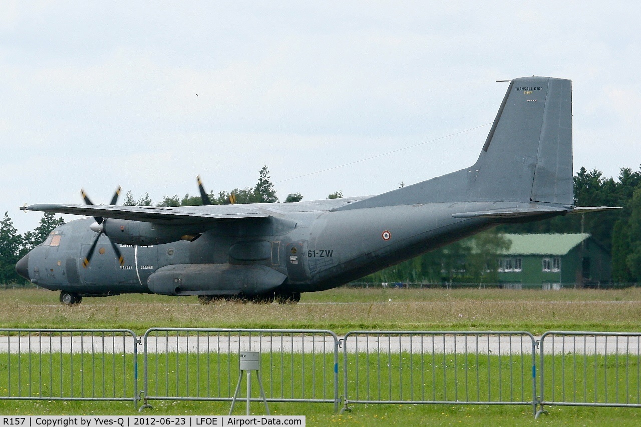 R157, Transall C-160R C/N 157, French Air Force Transall C-160R, Landing Rwy 22, Evreux-Fauville Air Base 105 (LFOE) open day 2012