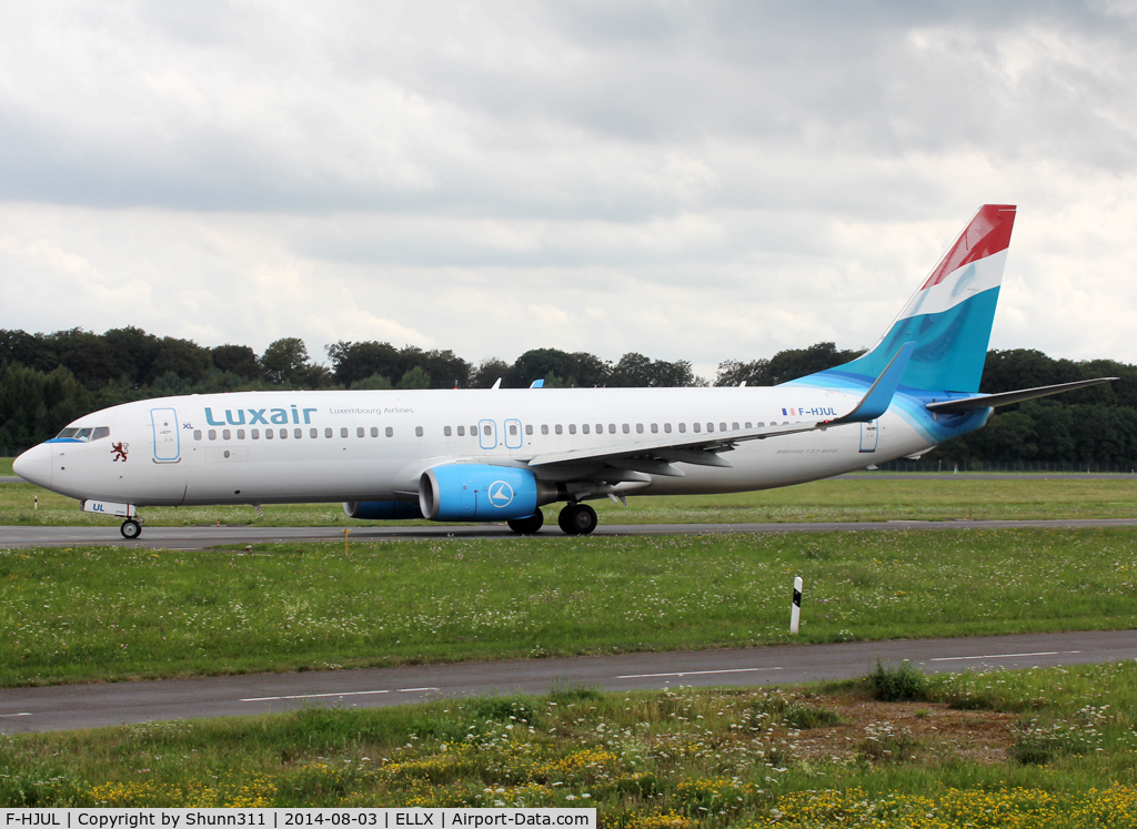 F-HJUL, 2011 Boeing 737-8Q8 C/N 38819, Taxiing holding point rwy 24 for departure... Luxair summer lease from XL Airways