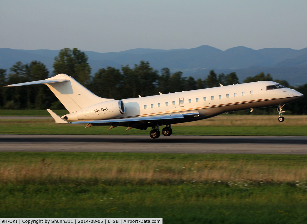 9H-OKI, 2009 Bombardier BD-700-1A10 Global Express C/N 9336, Landing rwy 16