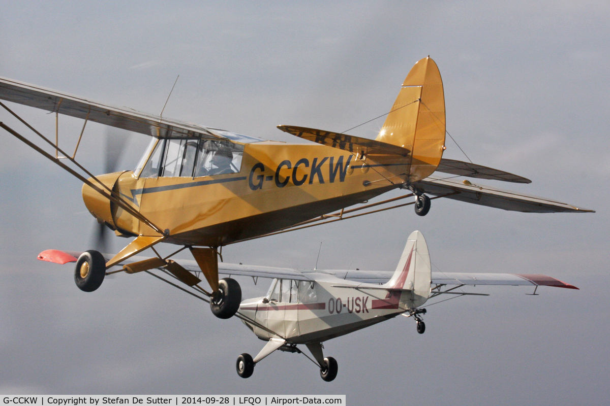 G-CCKW, 1954 Piper L-21B Super Cub (PA-18-135) C/N 18-3535, Fly-in 2014.