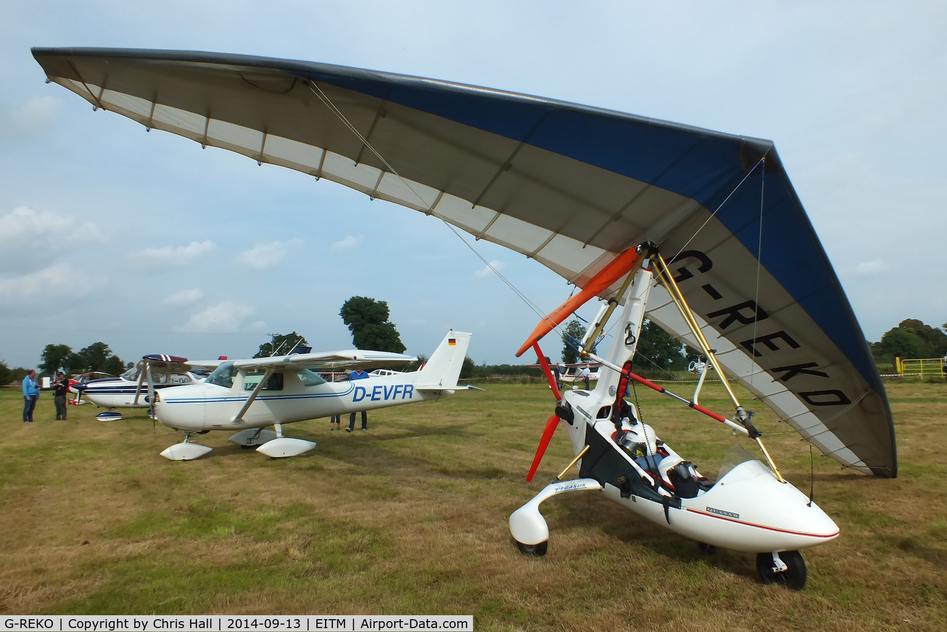 G-REKO, 1991 Solar Wings Pegasus Quasar IITC C/N SW-WQT-0467, at the Trim airfield fly in, County Meath, Ireland