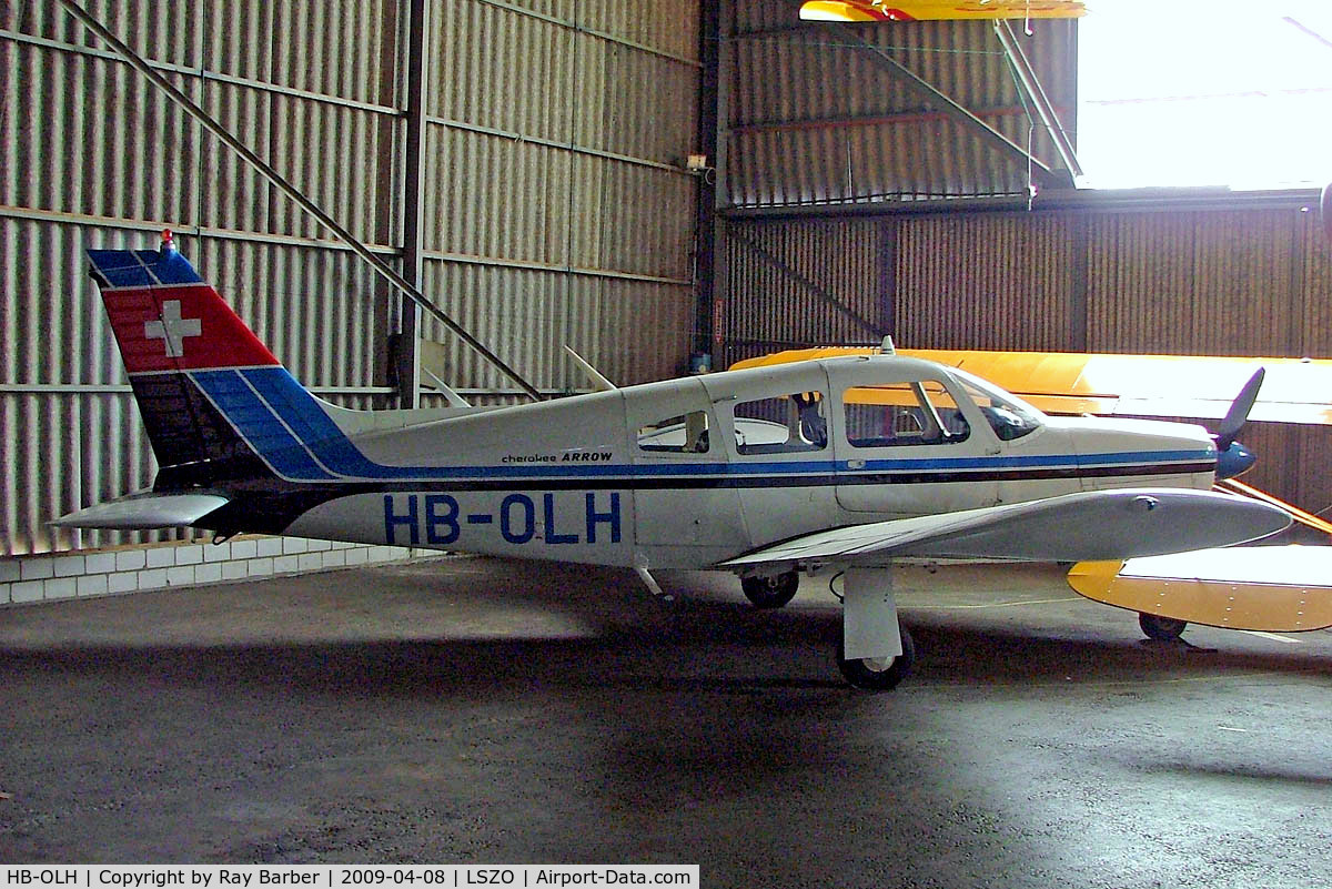 HB-OLH, 1975 Piper PA-28R-200 C/N 28-7535156, Piper PA-28R-200 Cherokee Arrow II [28R-7535156] Luzern/Beromunster~HB 08/04/2009