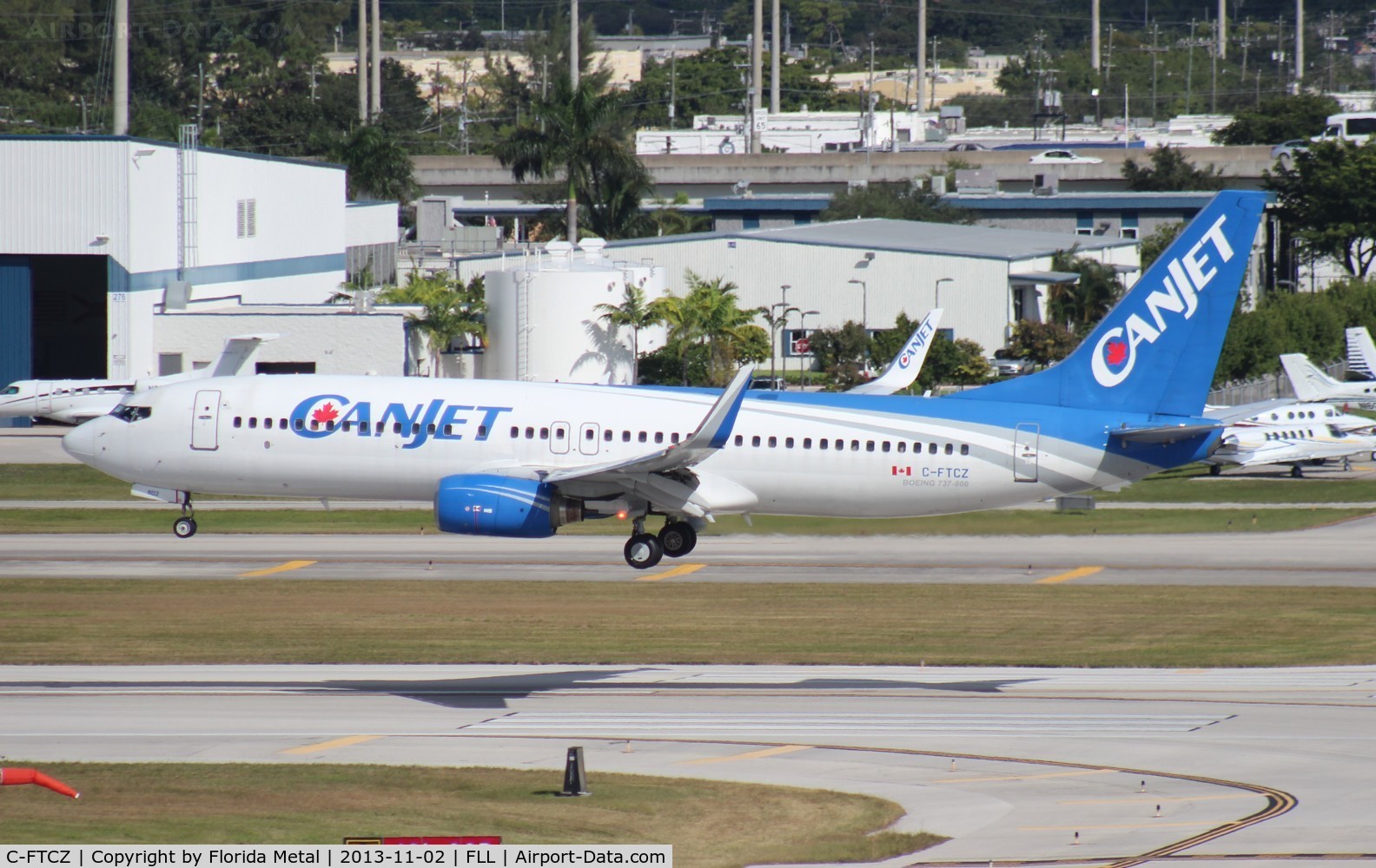 C-FTCZ, 2000 Boeing 737-8AS C/N 29923, Canjet 737-800