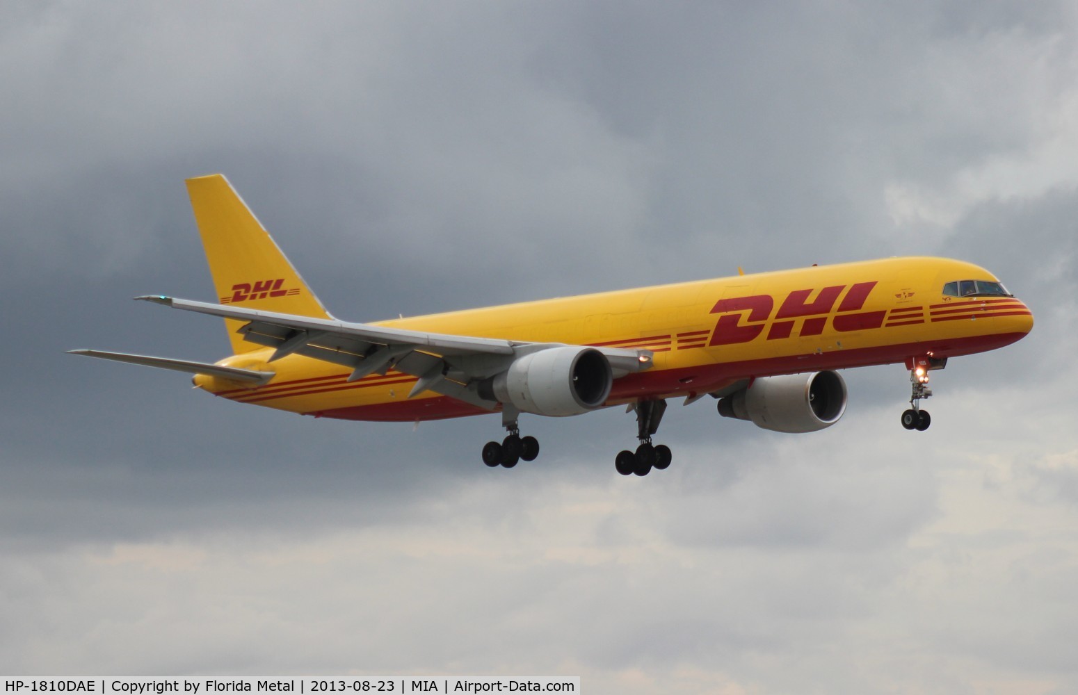 HP-1810DAE, 1999 Boeing 757-27A/PCF C/N 29611, DHL 757-200