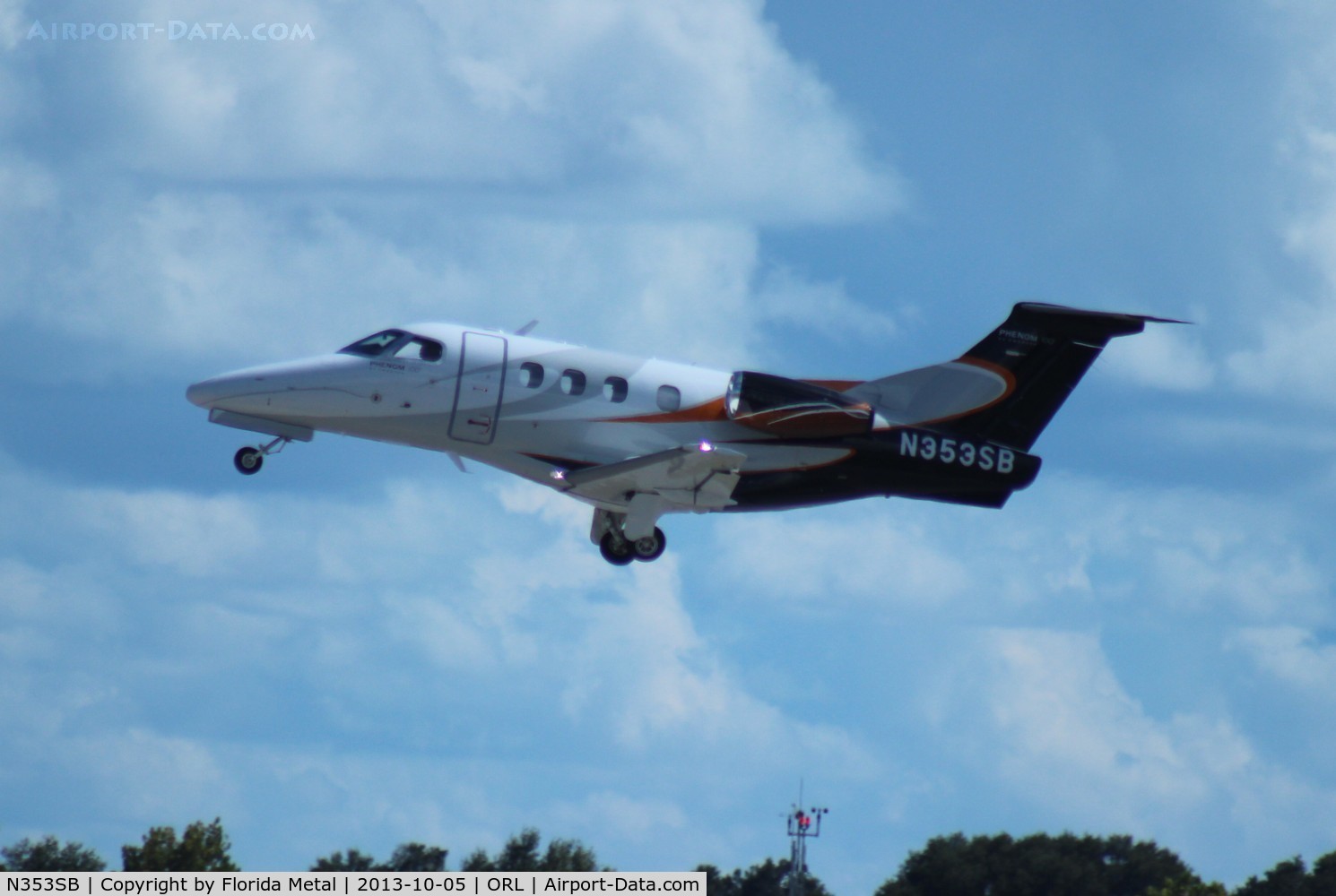 N353SB, 2009 Embraer EMB-500 Phenom 100 C/N 50000038, Phenom 100