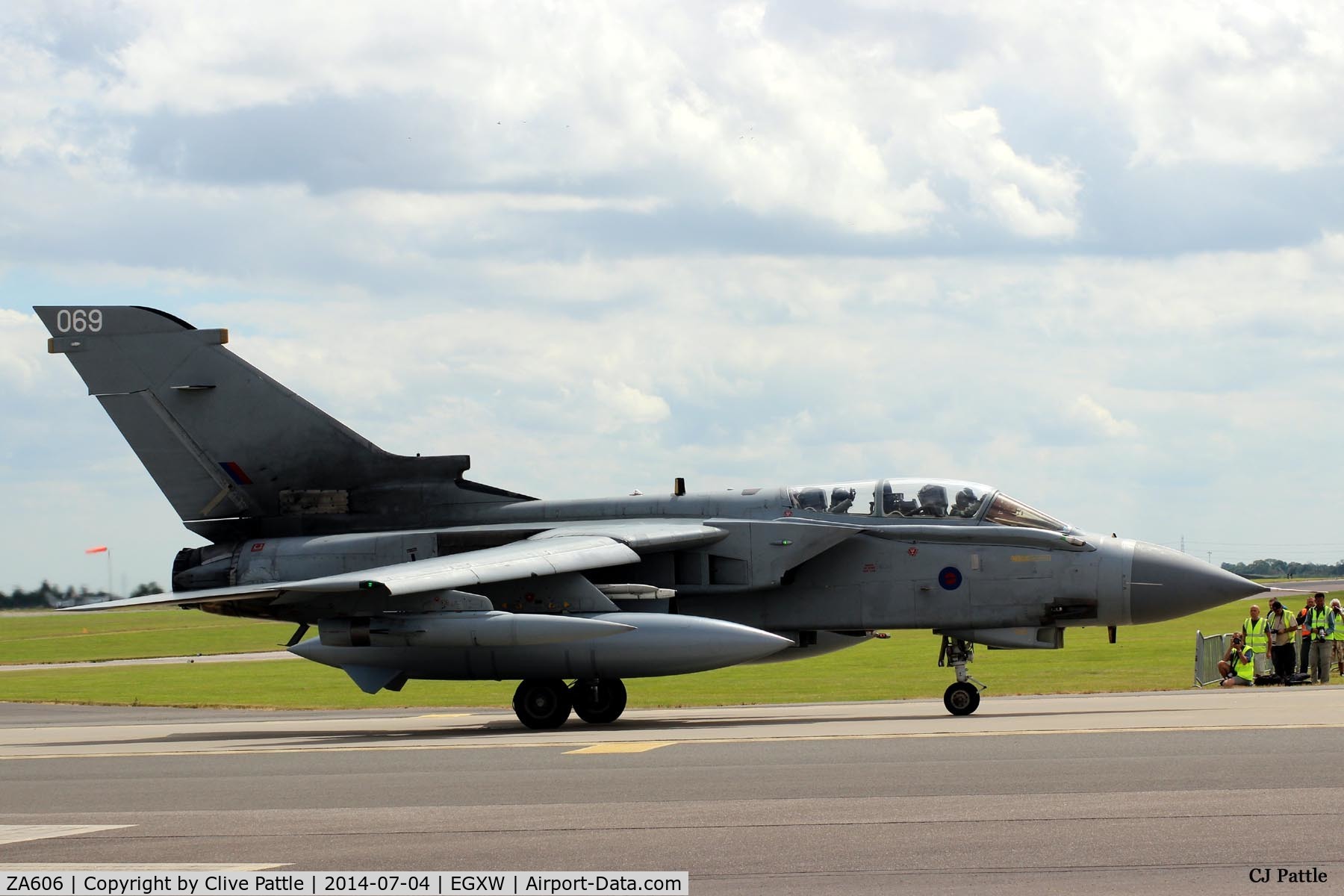 ZA606, 1982 Panavia Tornado GR.4 C/N 136/BS043/3070, At RAF Waddington Airshow 2014