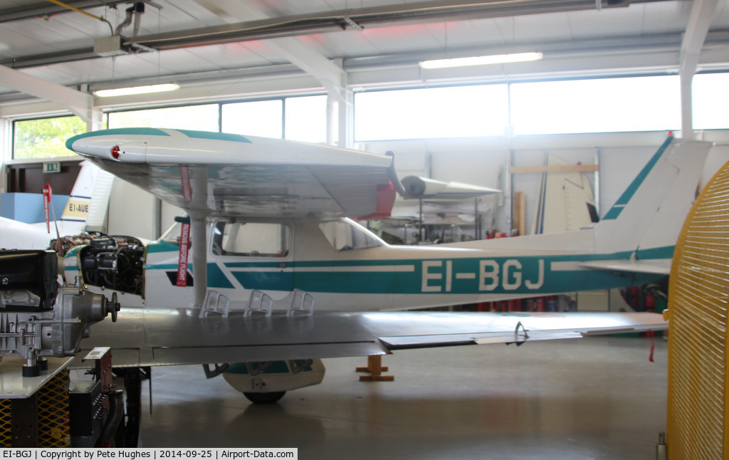 EI-BGJ, Reims F152 II C/N 1664, EI-BGJ Cessna 152 in the Engineering Dept at Carlow College