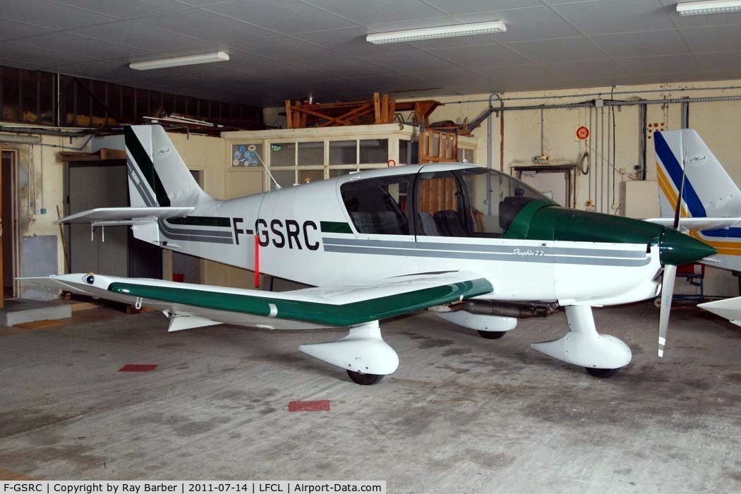 F-GSRC, Robin DR-400-120 C/N 2370, Robin DR.400/120 Dauphin 2+2 [2370] Toulouse-Lasbordes~F 14/07/2011