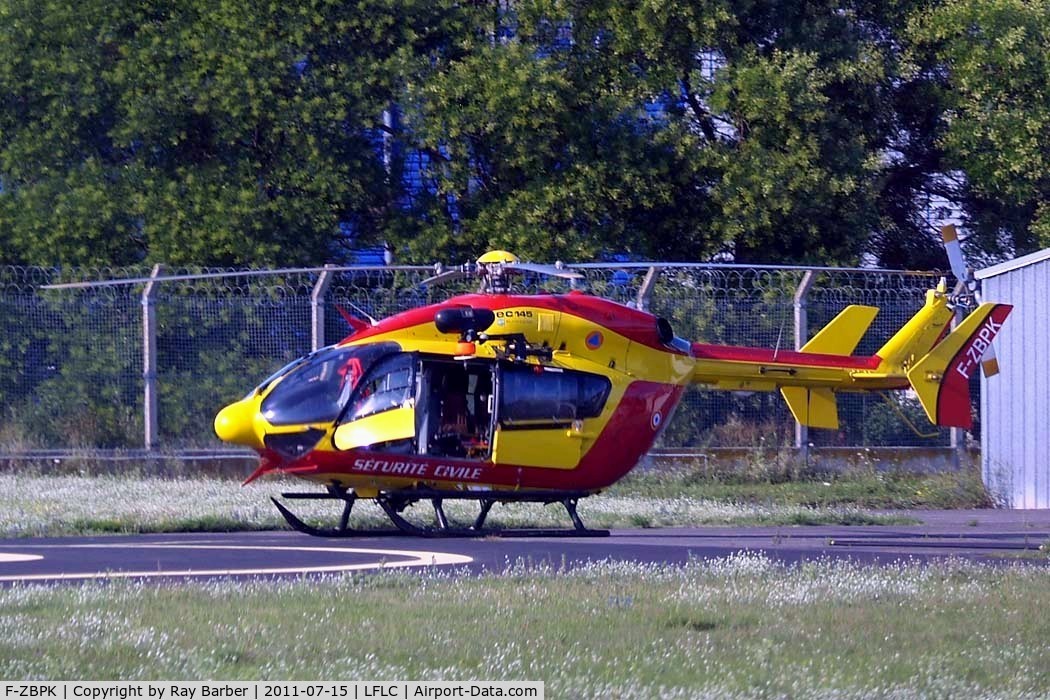 F-ZBPK, Eurocopter-Kawasaki EC-145 (BK-117C-2) C/N 9020, Eurocopter EC.145C-1 [9020] (Securite Civile) Clermont-Ferrand Auvergne~F 15/07/2011