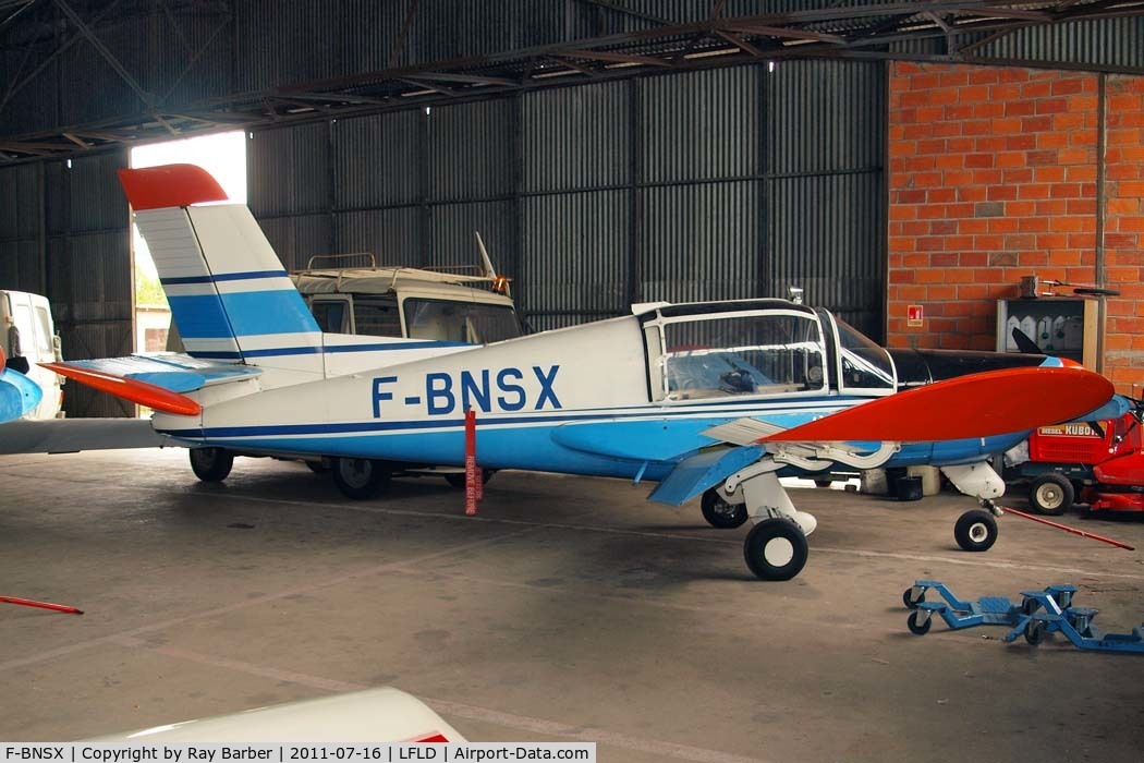 F-BNSX, Morane-Saulnier MS-893A Rallye Commodore 180 C/N 10597, Socata MS.893A Rallye Commodore 180 [10597] Bourges~F 16/07/2011