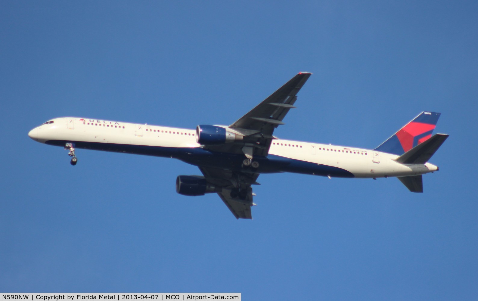 N590NW, 2003 Boeing 757-351 C/N 32990, Delta