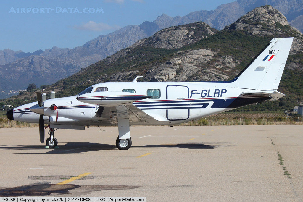 F-GLRP, Piper PA-31T-620 Cheyenne C/N 31T-8120064, Parked